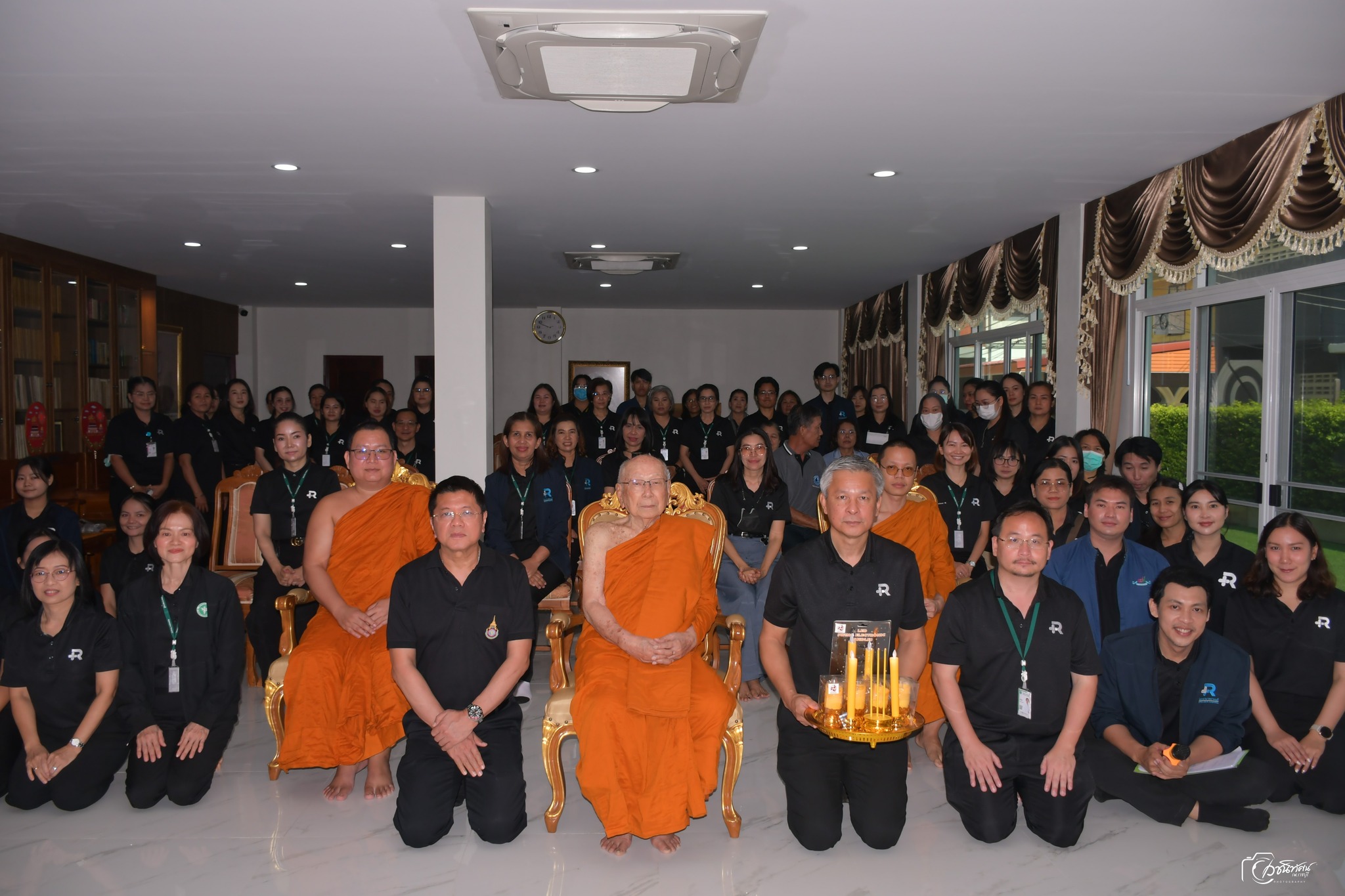 พยาบาลราชบุรี จัดกิจกรรมสาธารณประโยชน์ "อาสาทำความดี พัฒนาวัด ดูแลพระภิกษุสงฆ์อาพาธ" ณ วัดศรีสุริยวงศารามวรวิหาร